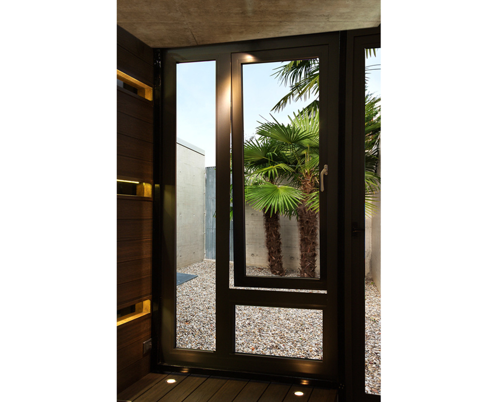 GLASTEN WINDOW